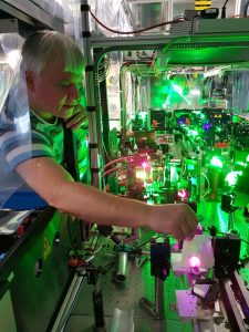 montage-laser-CERN